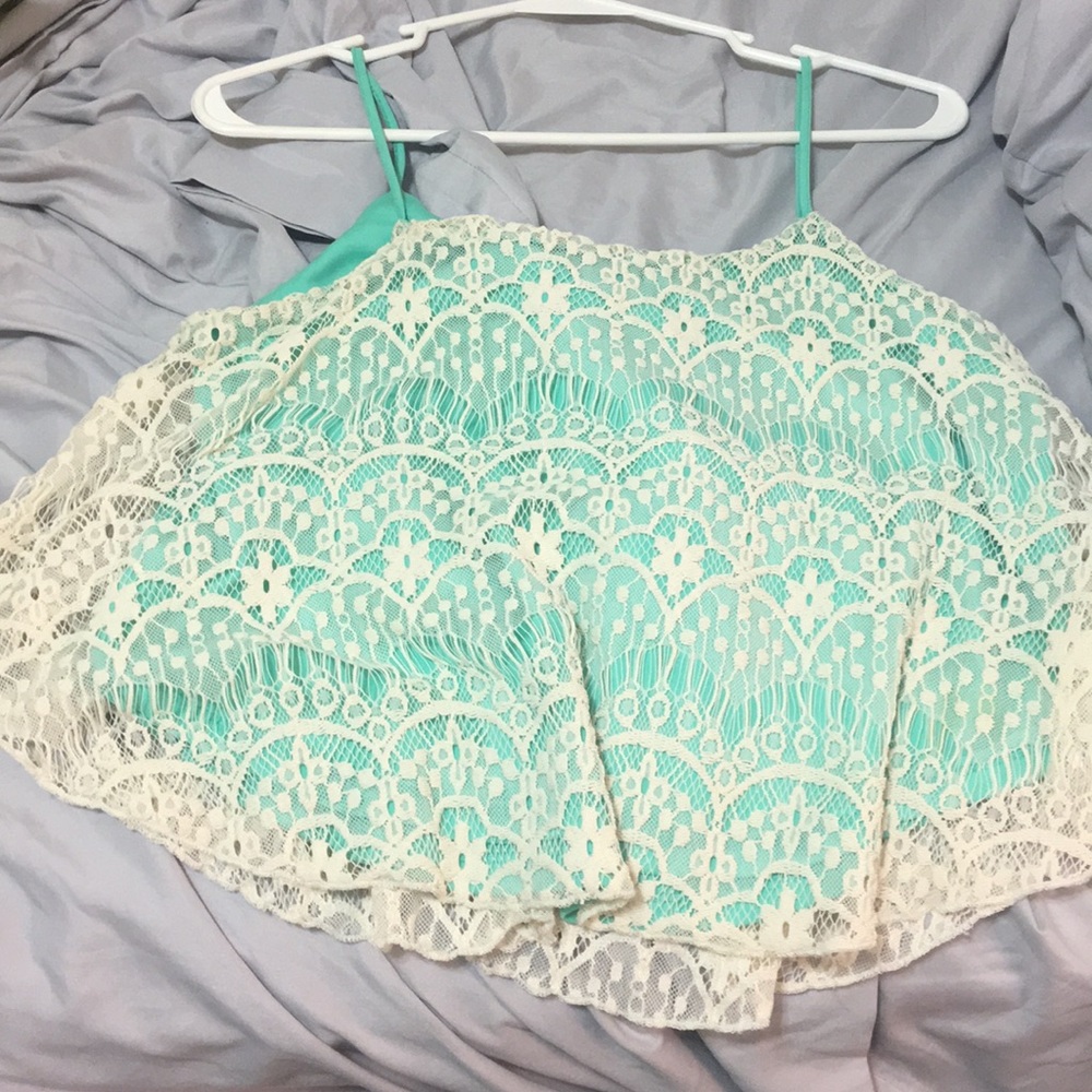 crop top - Picture 2 of 2